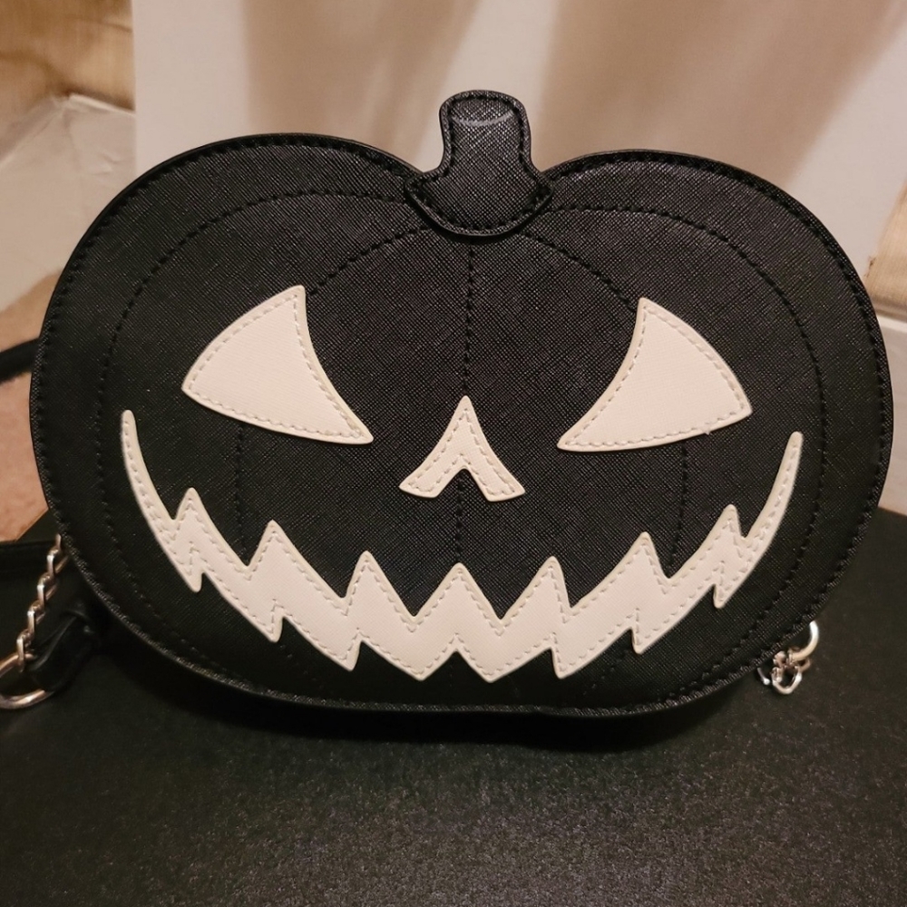 Mad Engine Jack o lantern pumpkin crossbody purse